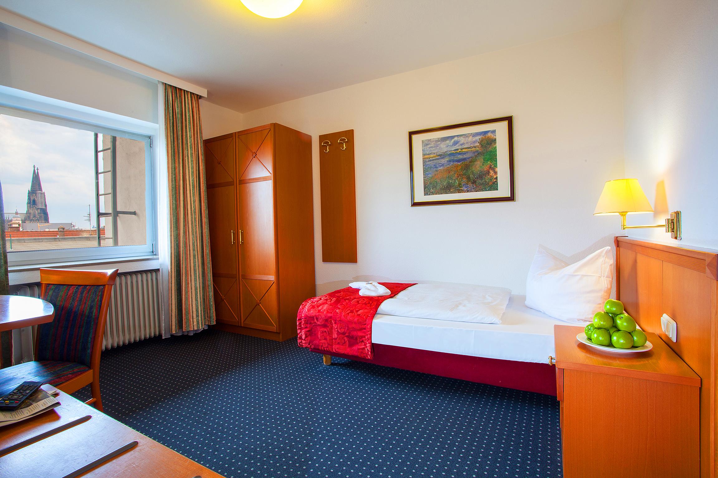 Ina Hotel Royal Köln Ngoại thất bức ảnh