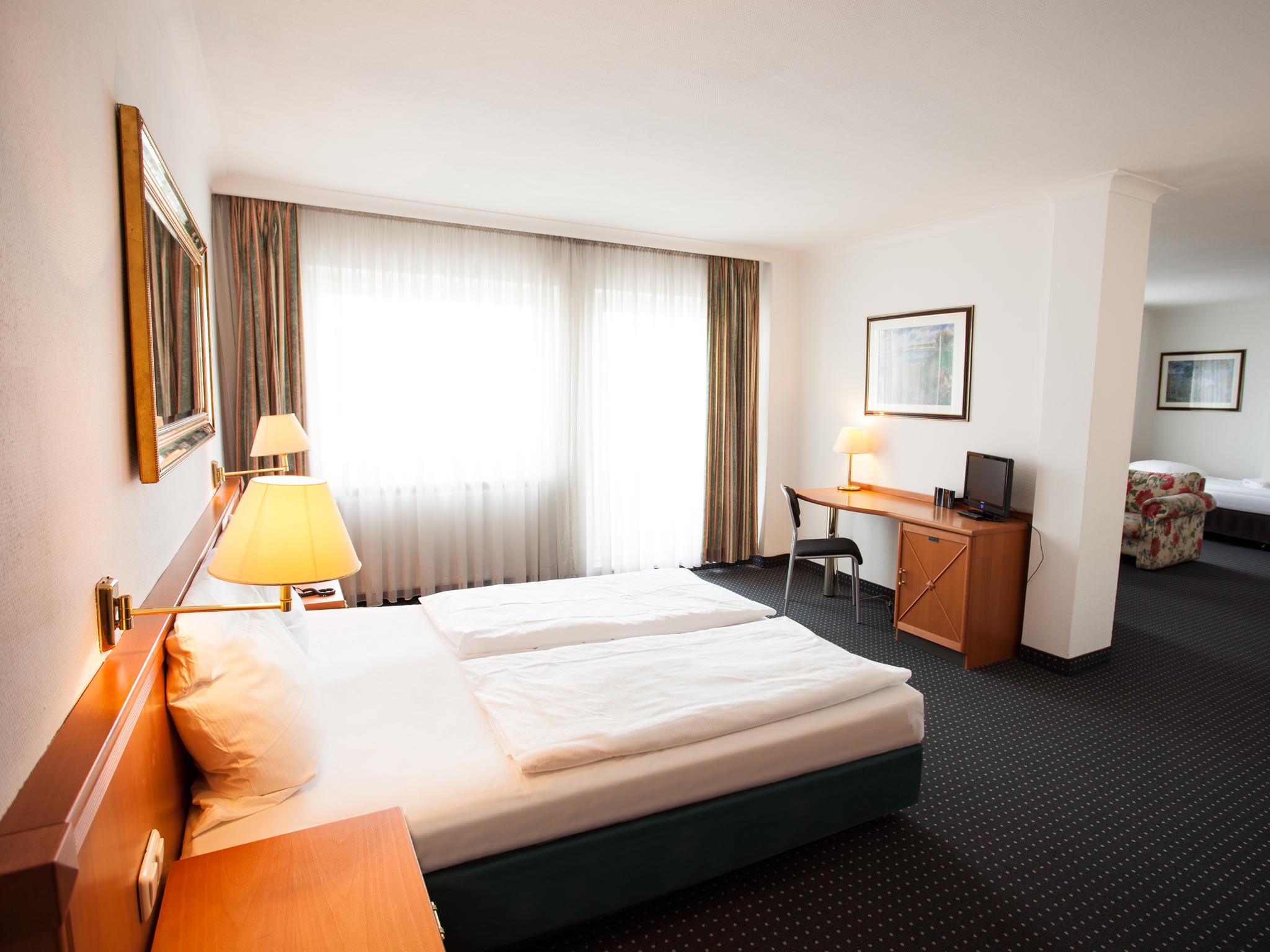 Ina Hotel Royal Köln Ngoại thất bức ảnh