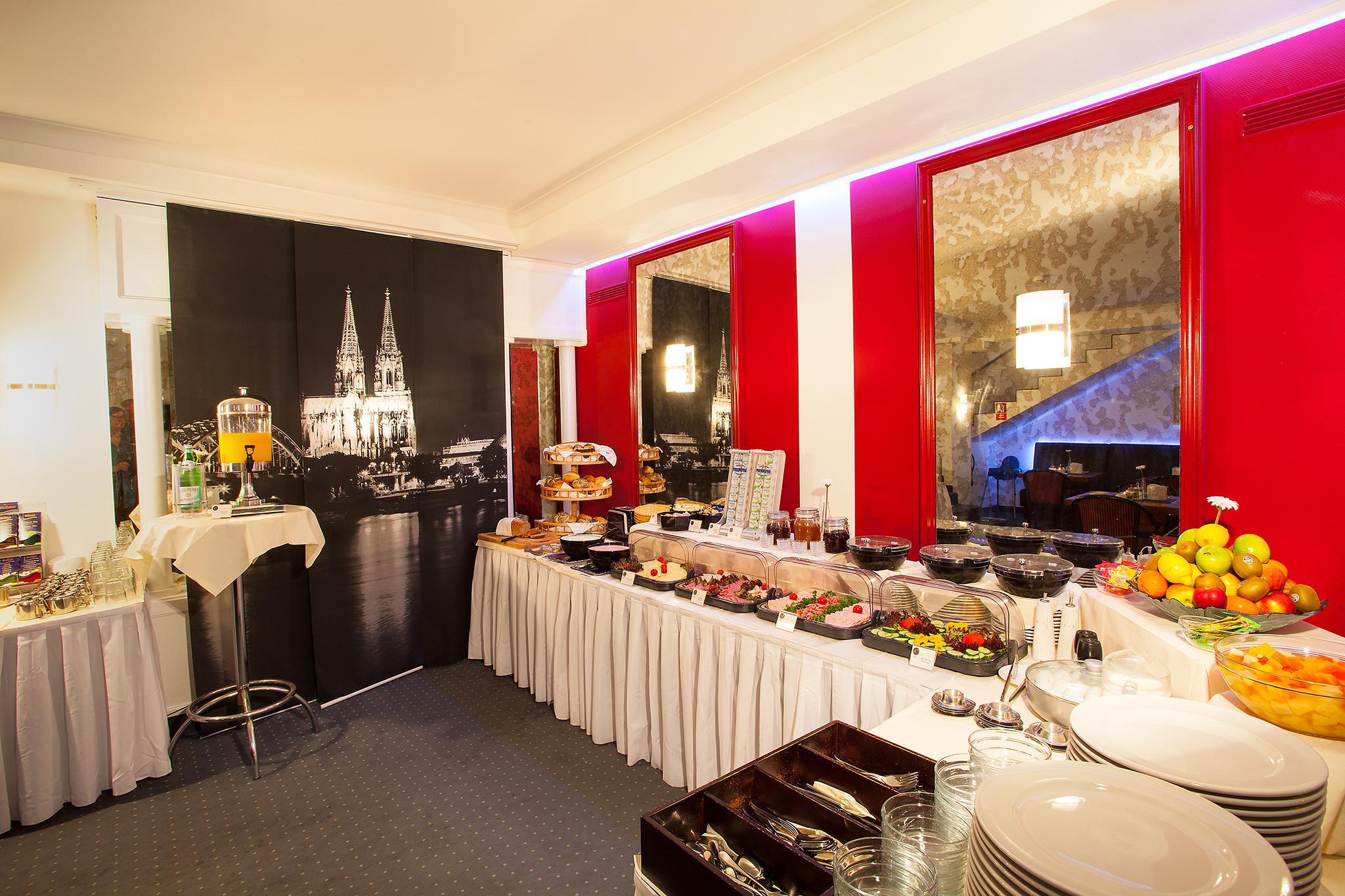 Ina Hotel Royal Köln Ngoại thất bức ảnh