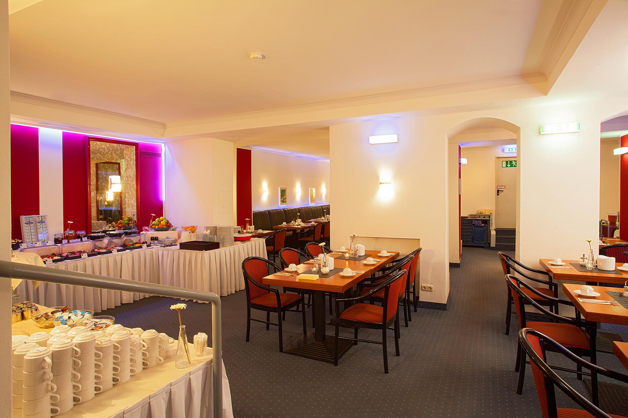 Ina Hotel Royal Köln Ngoại thất bức ảnh
