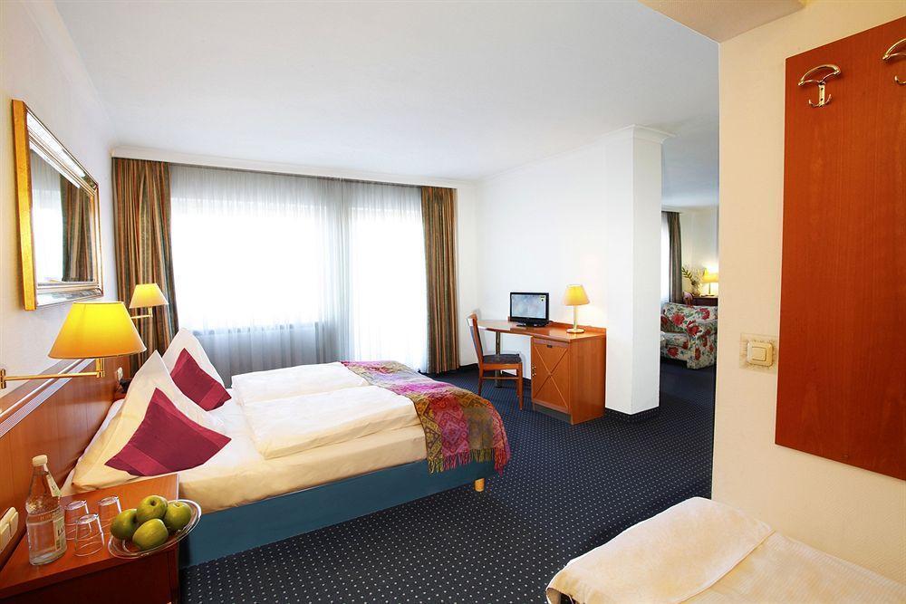 Ina Hotel Royal Köln Ngoại thất bức ảnh