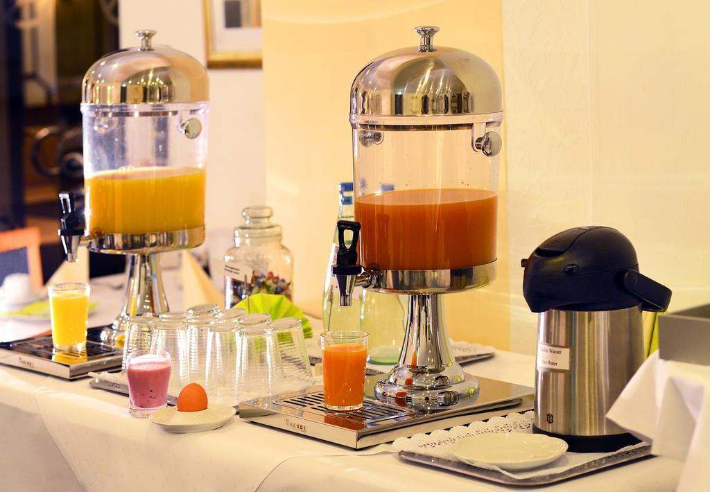 Ina Hotel Royal Köln Ngoại thất bức ảnh