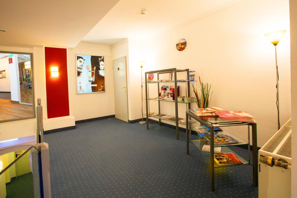 Ina Hotel Royal Köln Ngoại thất bức ảnh